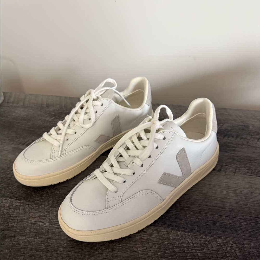 Veja Sneakers